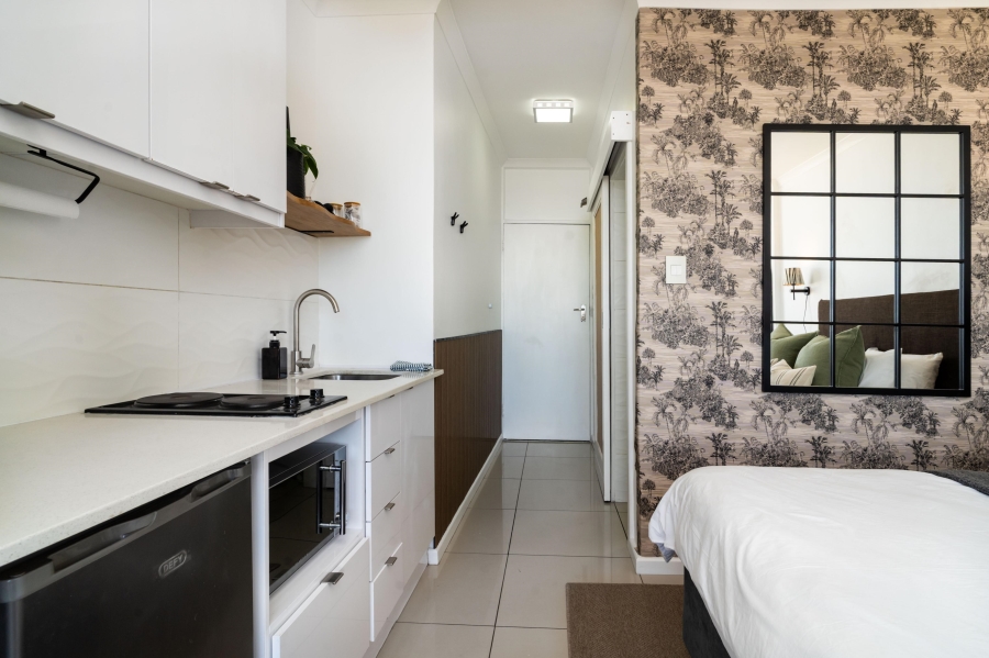 1 Bedroom Property for Sale in Gardens Western Cape